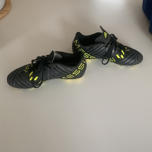Adidas kids soccer cleats - Picture 4 of 7
